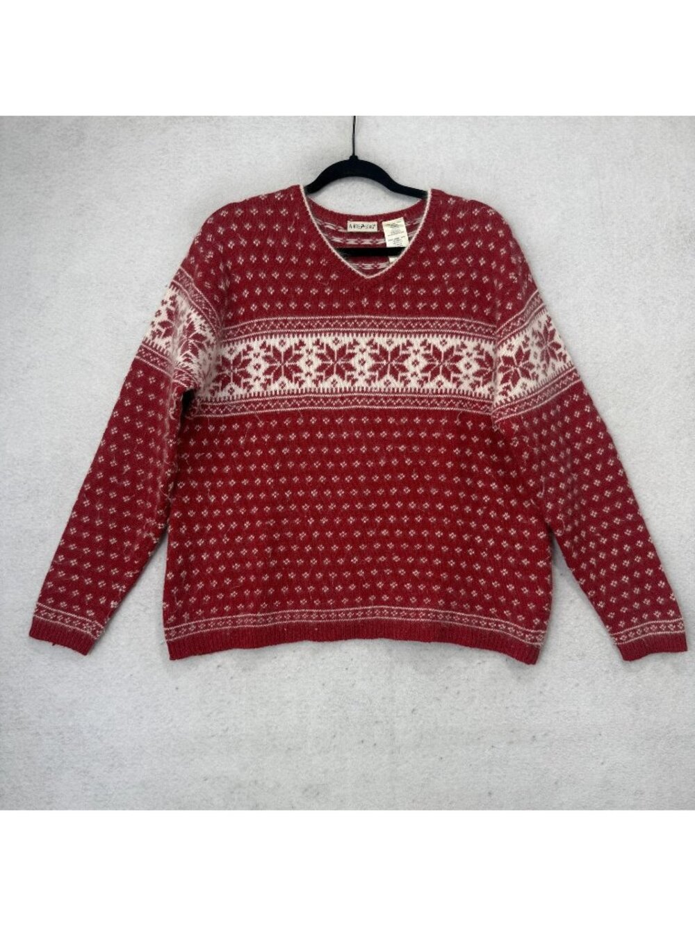 Vintage Sweater Womens Large Red Fair Isle V Neck Christmas Knit Pullover